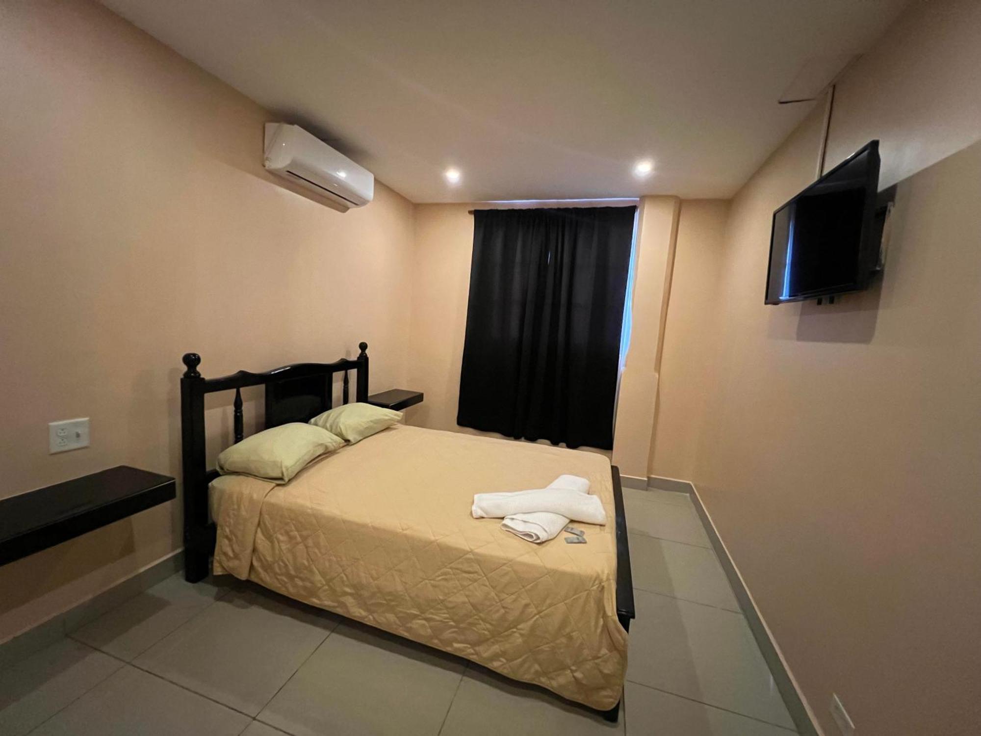 La Cubana Hotel & Suites Колон Екстер'єр фото
